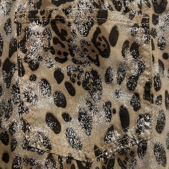 ITOO MOCHA Brown, Tab, Silver Metallic Leopard Wide Leg Pant - Picture 6 of 11